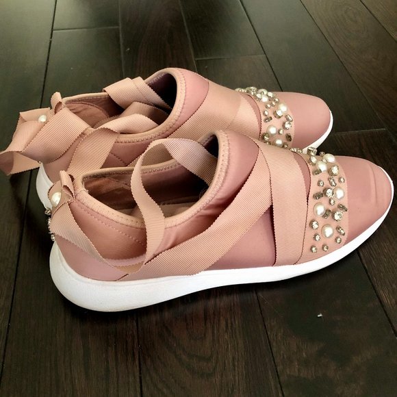 CALL IT SPRING CASUAL SNEAKERS WITH LACE - Picture 2 of 3